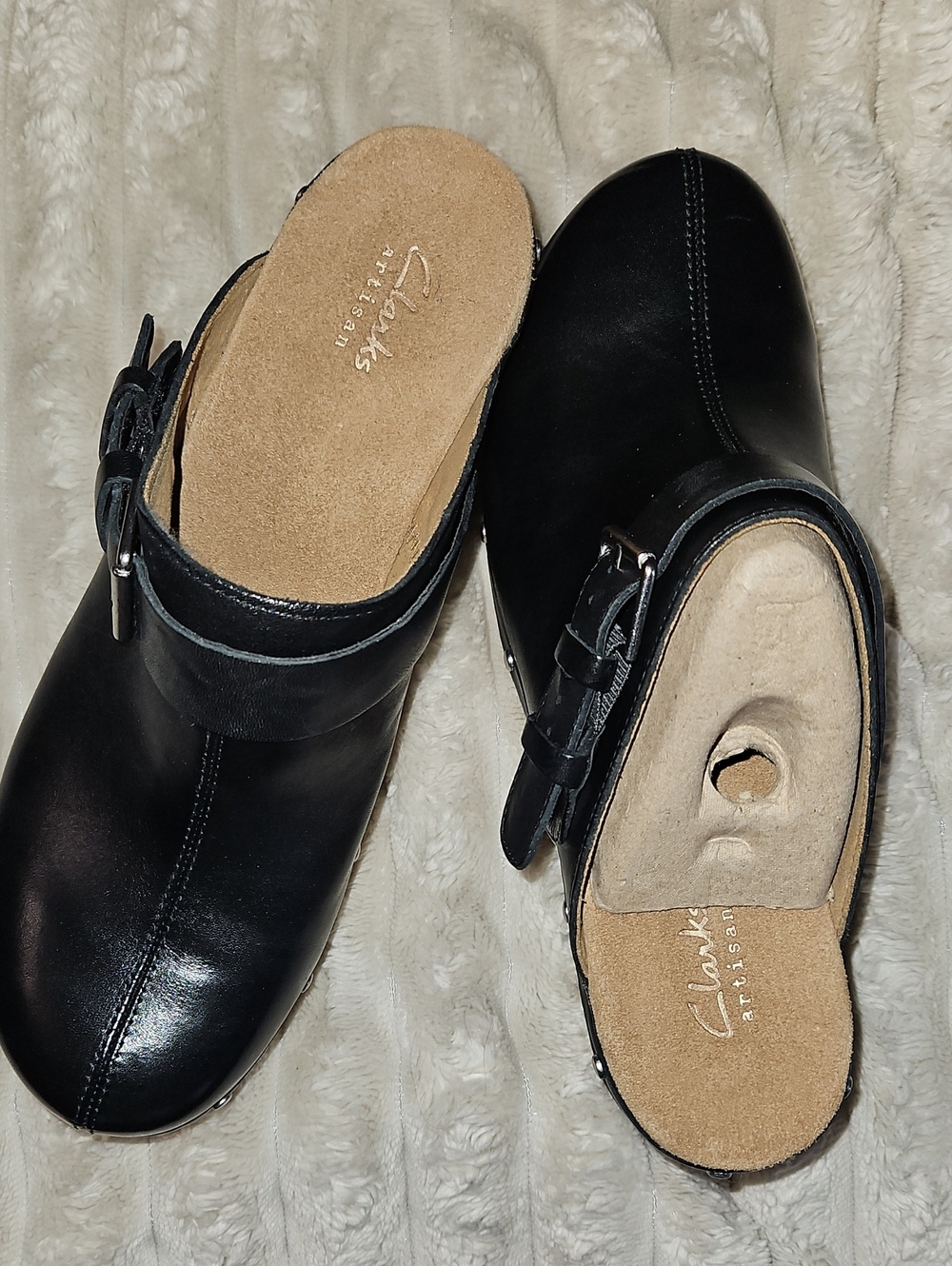 Clarks Women's Ledella York Black Leather Mule